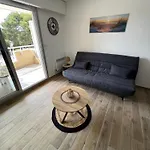 Studio Port De Hyeres
