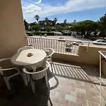Studio Port De Hyeres